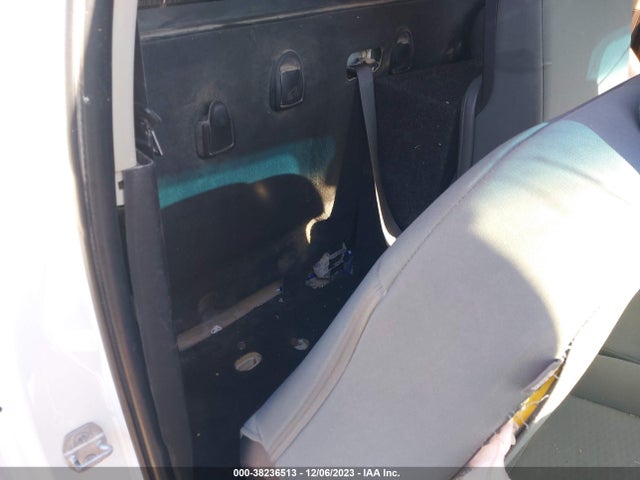 RAM 1500 Express 2016 3C6JR6AT2GG153692 Image 8
