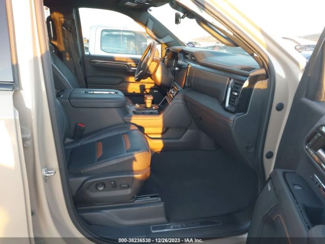 3GTPUEEL0NG528014 GMC Sierra 1500 4wd  Short Box At4