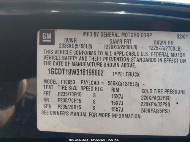 2001 CHEVROLET S-10 LS VIN: 1GCDT19W318198002