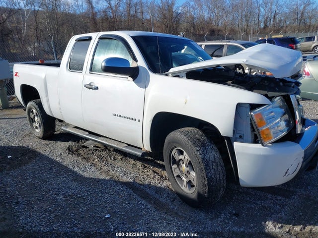 2009 CHEVROLET SILVERADO 1500 LT VIN: 1GCEC29J99Z147446