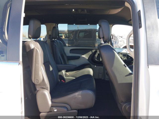 2C4RDGCG7KR712186 Dodge Grand Caravan Sxt