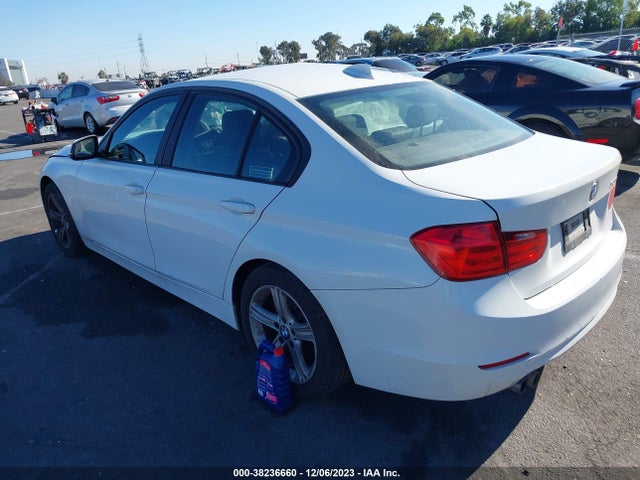 WBA3C1C56EK112960 BMW 328I