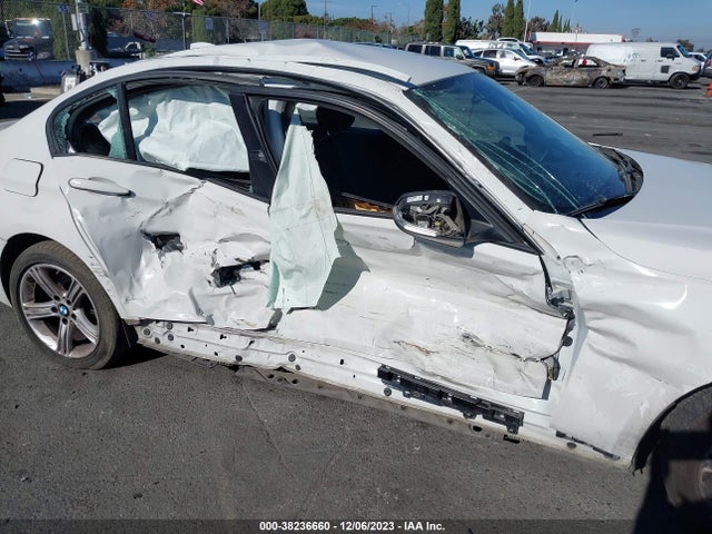 WBA3C1C56EK112960 BMW 328I