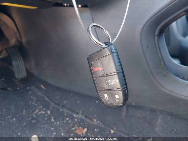 Chrysler 200 Limited 2015 1C3CCCAB1FN681338 Image 11