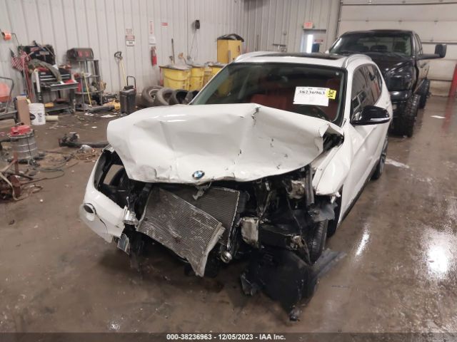 WBAVL1C55EVY19099 BMW X1 Xdrive28i