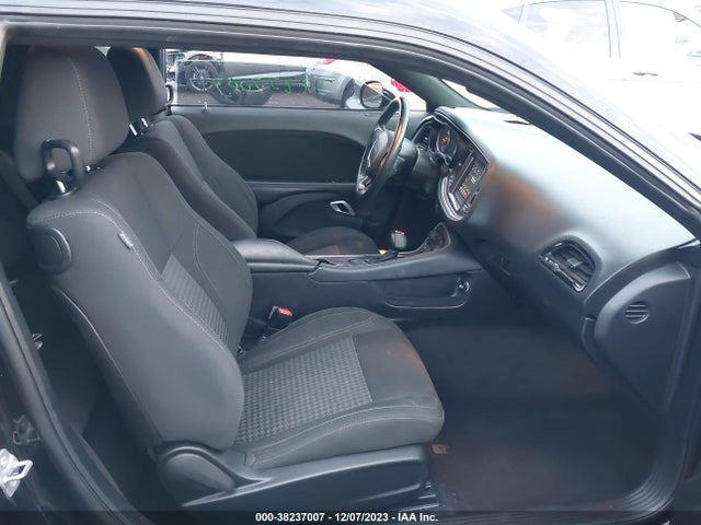 Dodge Challenger Sxt 2018 2C3CDZAG9JH130992 Image 5