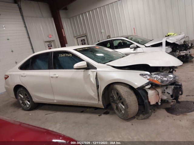 2015 TOYOTA CAMRY SE VIN: 4T1BF1FK9FU081163