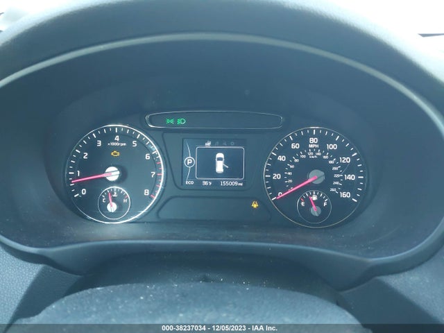 2016 KIA SORENTO 2.4L LX VIN: 5XYPGDA30GG070919