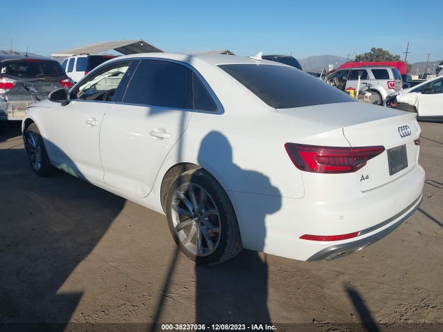 WAUHMAF44KN004398 Audi A4 40 Premium
