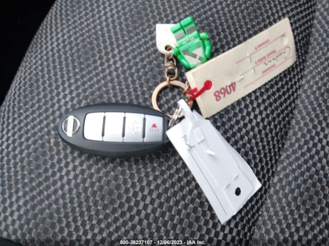 JN1BJ1CR0HW112640 Nissan Rogue Sport Sv