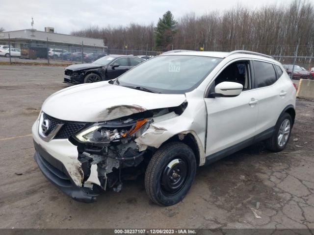JN1BJ1CR0HW112640 Nissan Rogue Sport Sv