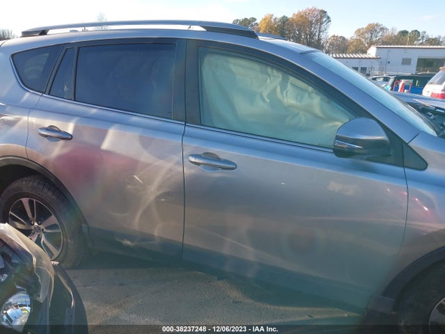 Toyota Rav4 Xle 2018 JTMWFREV2JJ197332 Image 14