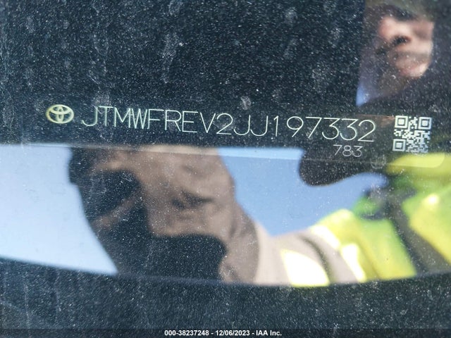 Toyota Rav4 Xle 2018 JTMWFREV2JJ197332 Image 9