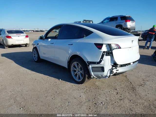 7SAYGDEE9PA155636 Tesla Model Y