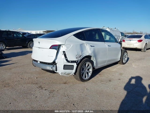 7SAYGDEE9PA155636 Tesla Model Y