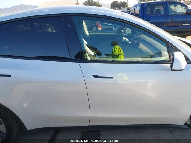 2020 TESLA MODEL Y LONG RANGE DUAL MOTOR ALL-WHEEL DRIVE VIN: 5YJYGDEE2LF050737