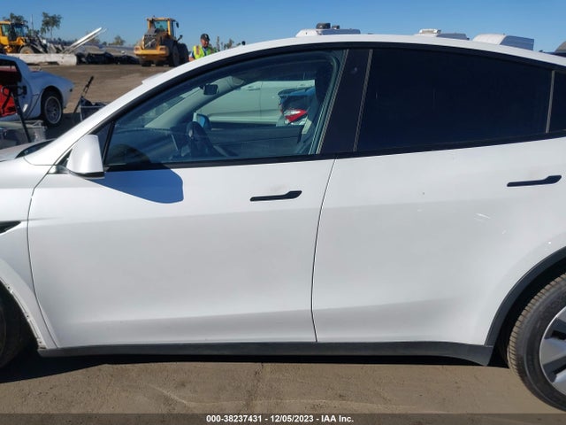 2020 TESLA MODEL Y LONG RANGE DUAL MOTOR ALL-WHEEL DRIVE VIN: 5YJYGDEE2LF050737
