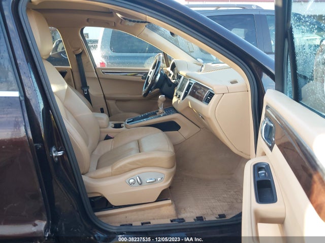 2015 PORSCHE MACAN WP1AB2A51FLB50791 Photo 4