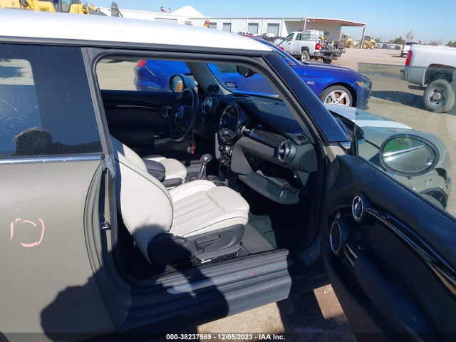 2019 MINI HARDTOP WMWXP7C53K2A53924 Photo 4
