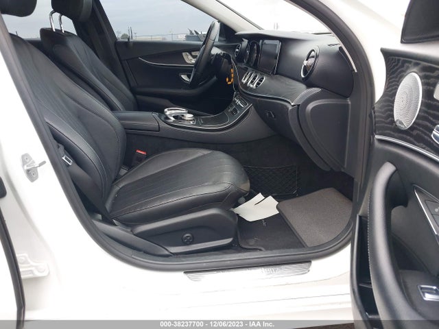 WDDZF4JB1JA393019 Mercedes-Benz E 300