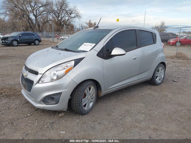 Chevrolet SPARK LS 2015 KL8CB6S96FC803983 Image 2