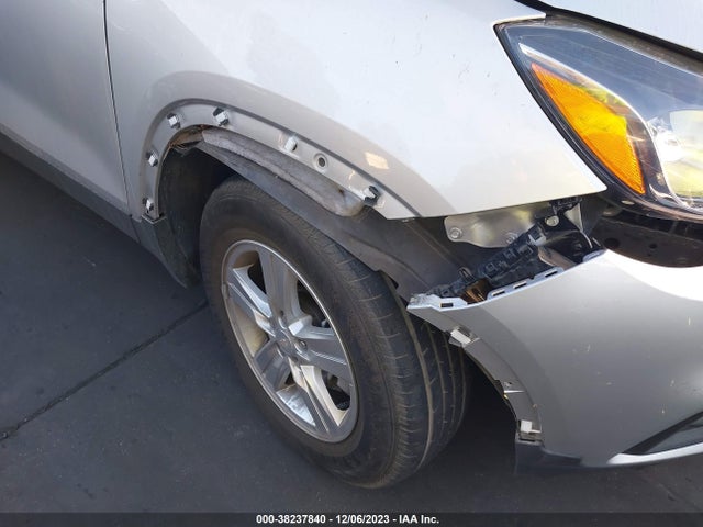 Chevrolet TRAX LS 2019 3GNCJKSB0KL341450 Image 11