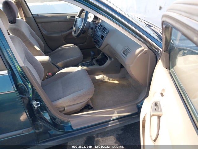1998 HONDA CIVIC LX VIN: 2HGEJ6677WH519126