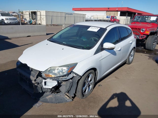 2014 FORD FOCUS SE VIN: 1FADP3K25EL294424