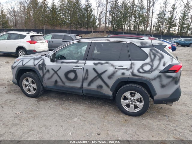 2021 TOYOTA RAV4 XLE HYBRID VIN: 4T3R6RFV1MU018456