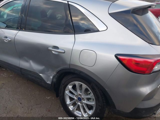 2022 FORD ESCAPE 1FMCU0G61NUB83559 Photo 5