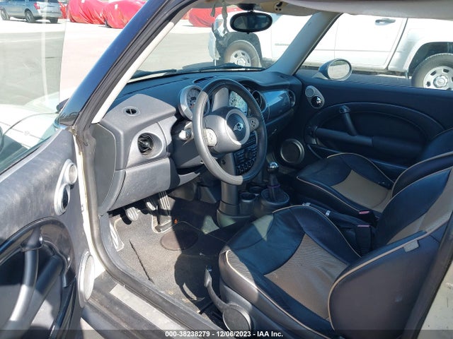 2004 MINI COOPER S WMWRE33424TD89110 Photo 4