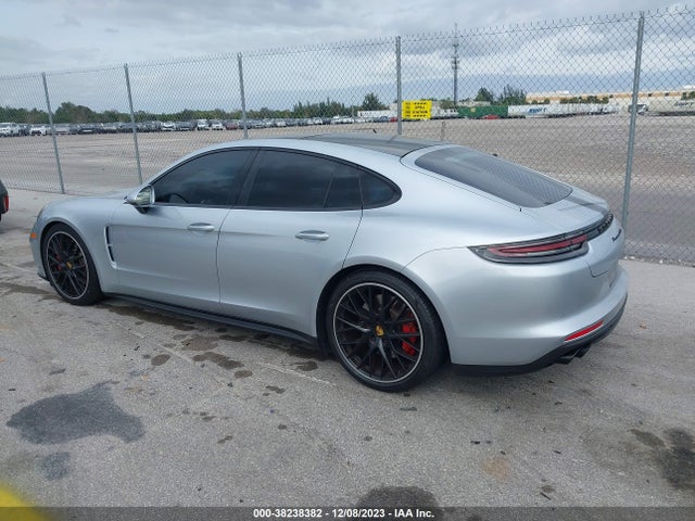 2018 PORSCHE PANAMERA WP0AF2A72JL141503 Photo 2