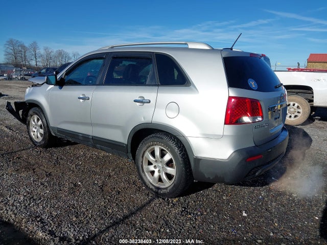2012 KIA SORENTO LX VIN: 5XYKT3A69CG225200