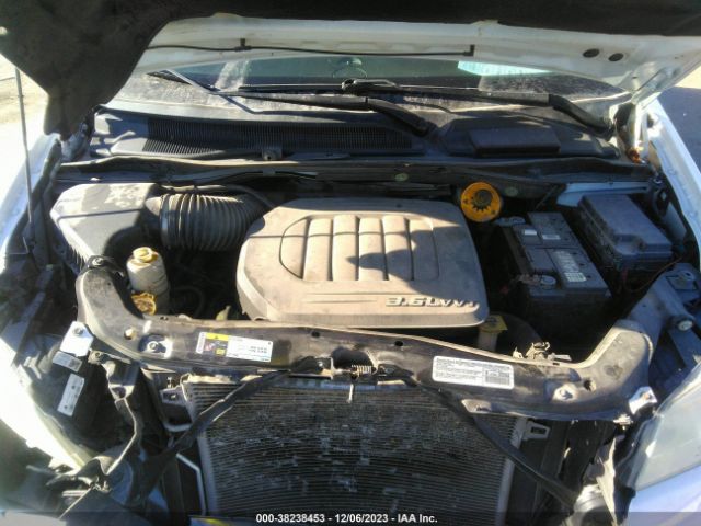 2014 CHRYSLER TOWN & COUNTRY 2C4RC1GG7ER196202 Photo 9