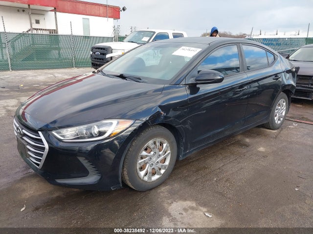 Hyundai ELANTRA SE 2017 KMHD74LF7HU367272 Image 2