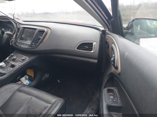1C3CCCEG8FN624480 Chrysler 200 C