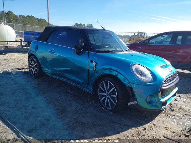 2017 MINI CONVERTIBLE WMWWG9C3XH3C81640 Photo 0