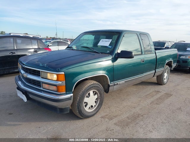 1996 CHEVROLET GMT-400 C1500 VIN: 2GCEC19R0T1181940