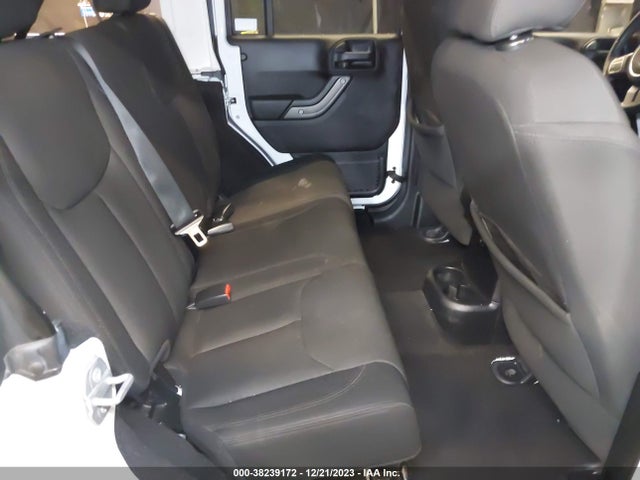 2016 JEEP WRANGLER UNLIMITED SPORT VIN: 1C4BJWDG5GL108221