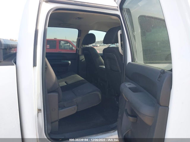 2011 CHEVROLET SILVERADO 2500HD LT VIN: 1GC1KXCG3BF155397