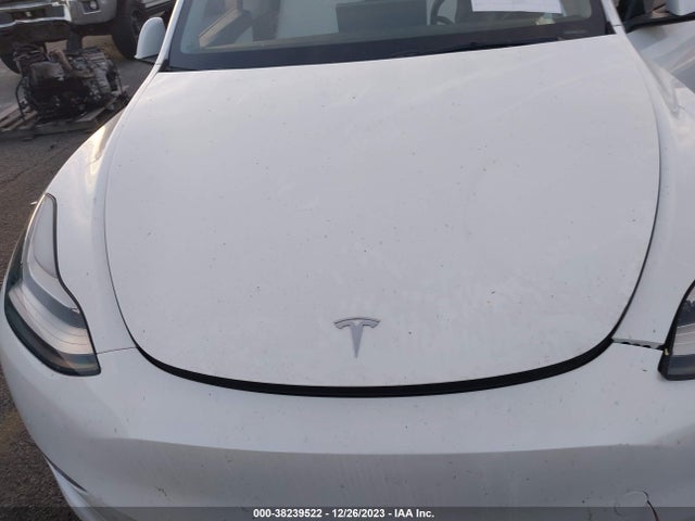 Tesla Model Y Long Range 2022 7SAYGDEE3NF369814 Image 10