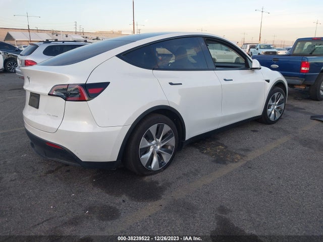 Tesla Model Y Long Range 2022 7SAYGDEE3NF369814 Image 4