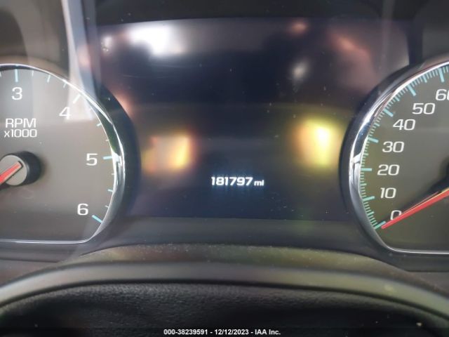 1GKS1GKC0HR400142 GMC Yukon Xl Slt