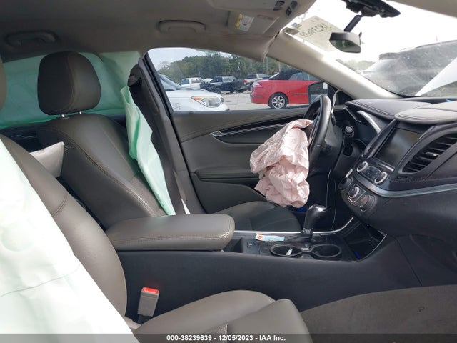 Chevrolet IMPALA 1LT 2018 2G1105S3XJ9118484 Image 5