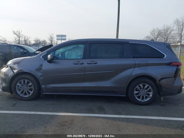 Toyota SIENNA LE 2021 5TDKRKEC8MS032369 Image 14