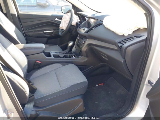 2019 FORD ESCAPE SE VIN: 1FMCU9GD4KUC49052