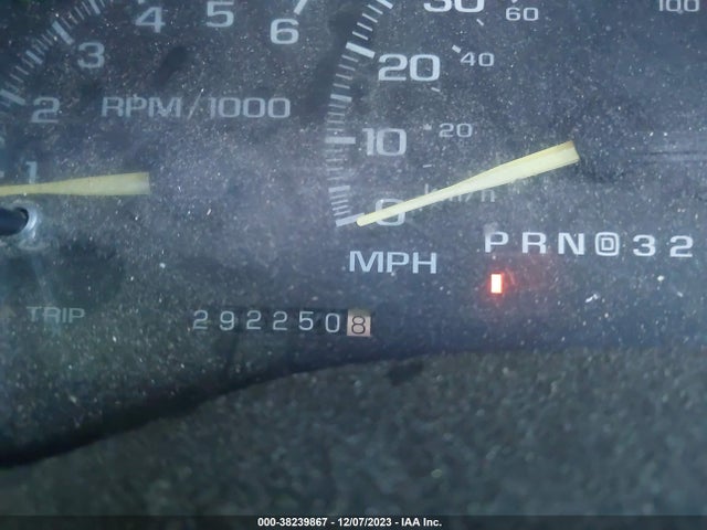 1998 CHEVROLET C/K 1500 FLEETSIDE VIN: 2GCEK19R7W1166262