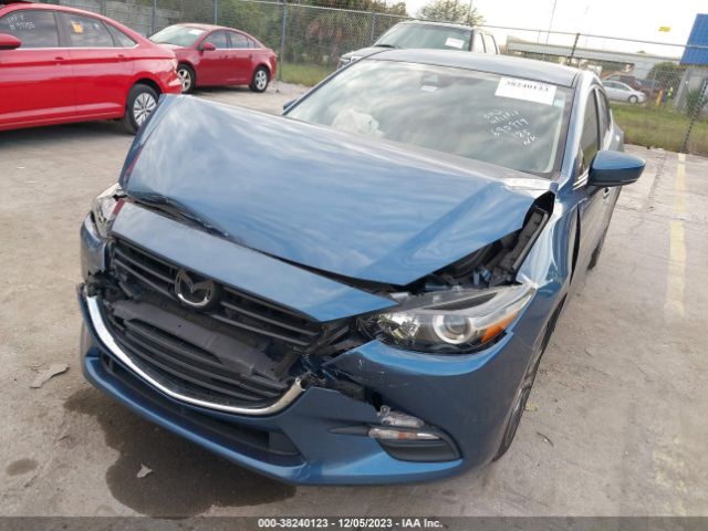 3MZBN1V33JM214656 Mazda Mazda3 Touring