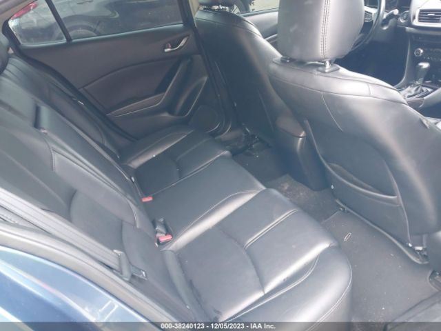 3MZBN1V33JM214656 Mazda Mazda3 Touring