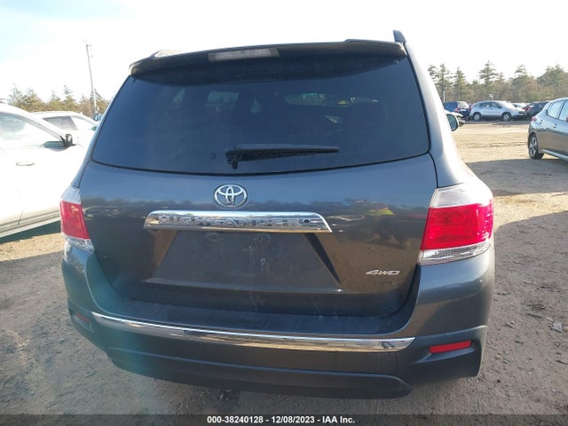 2012 TOYOTA HIGHLANDER SE V6 VIN: 5TDBK3EH2CS120449